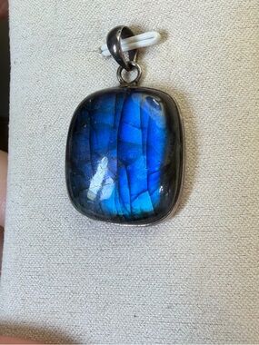 Labradorite pendant